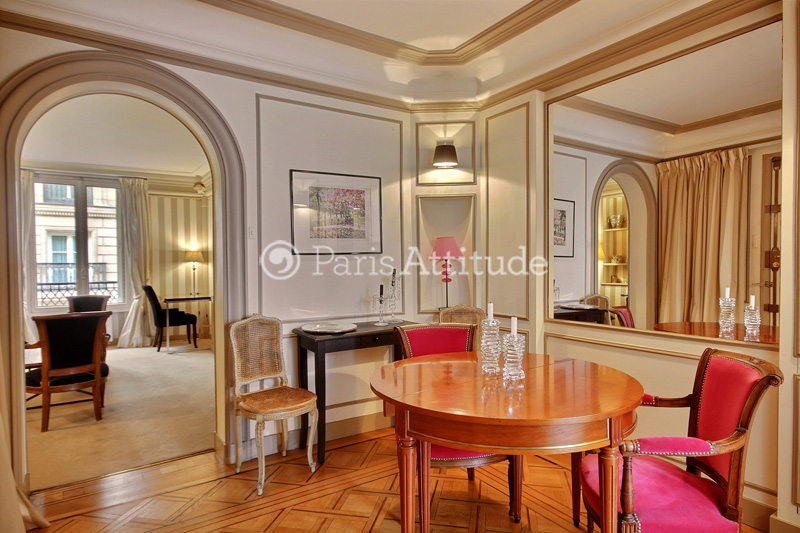 Rent Apartment in Paris 75007 - Furnished - 59m² Saint-Germain-des-Prés - ref 10660 | Paris Attitude
