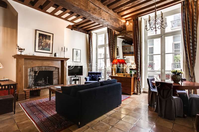 Rent Apartment in Paris 75004 - Furnished - 40m² Saint Louis Island