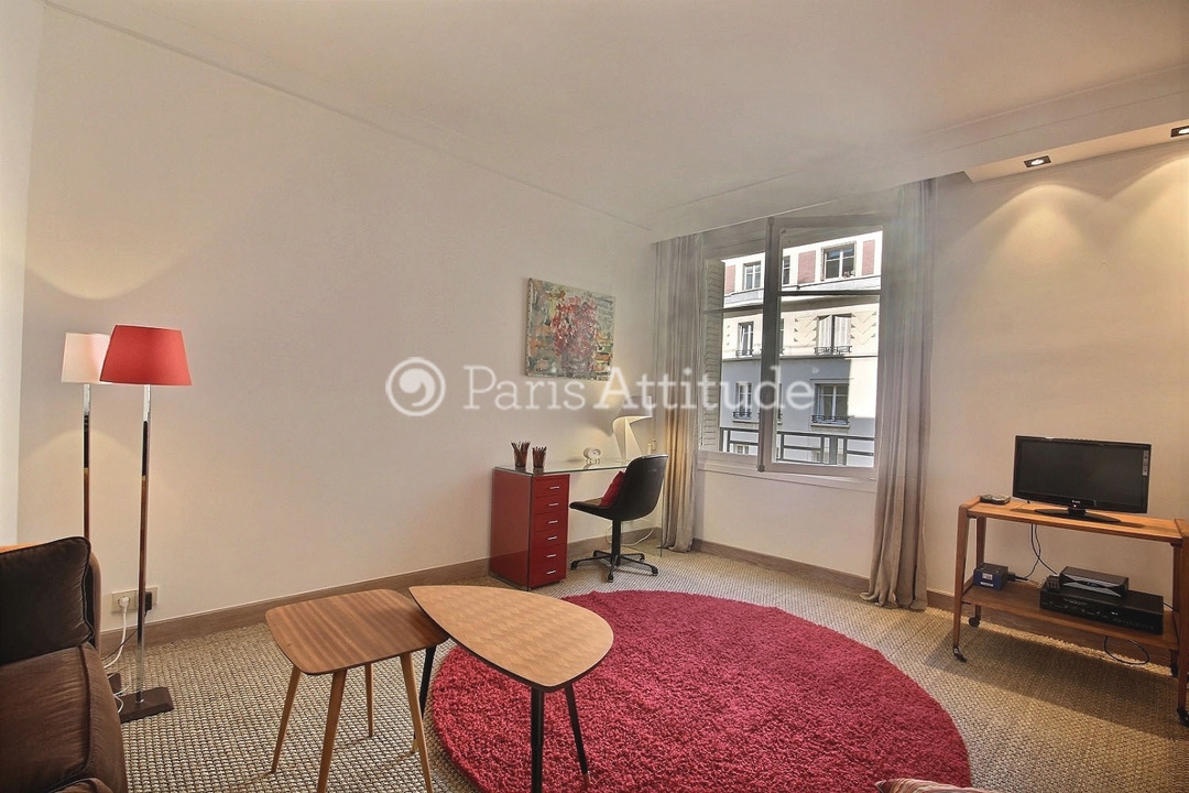 Location Appartement meublé Studio - 45m² - Invalides - Paris