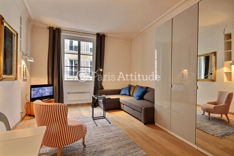 Location Appartement meublé Studio - 29m² - Invalides - Paris