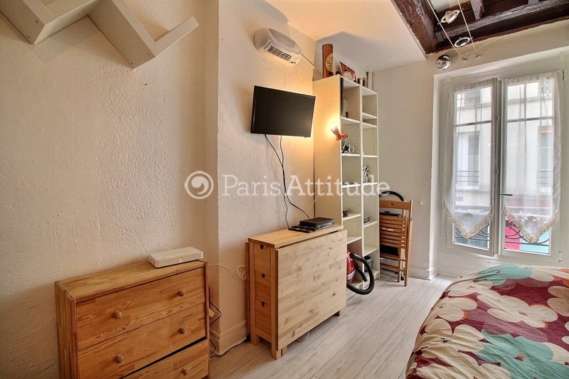 Location Appartement meublé Studio - 18m² - Montmartre - Abbesses - Paris