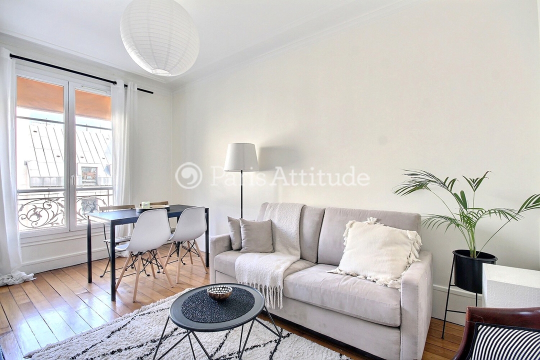 Location Appartement meublé 1 Chambre - 38m² - République - Paris