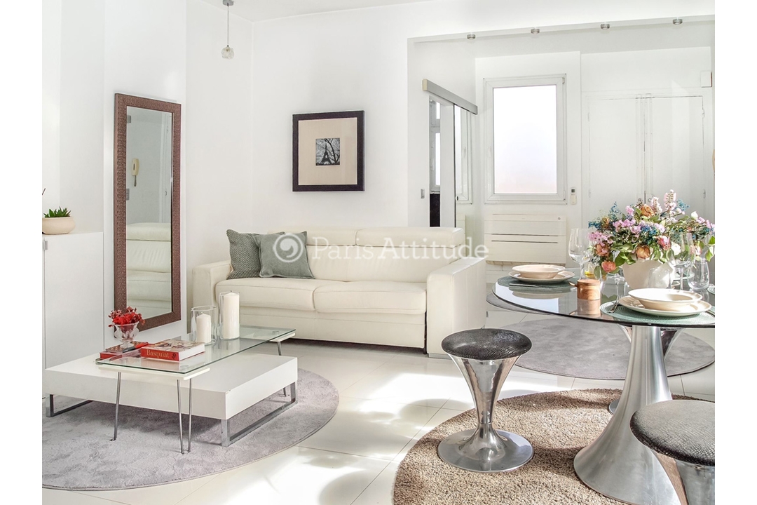 Rent Apartment in Paris 75008 - Furnished - 60m² Champs-Élysées