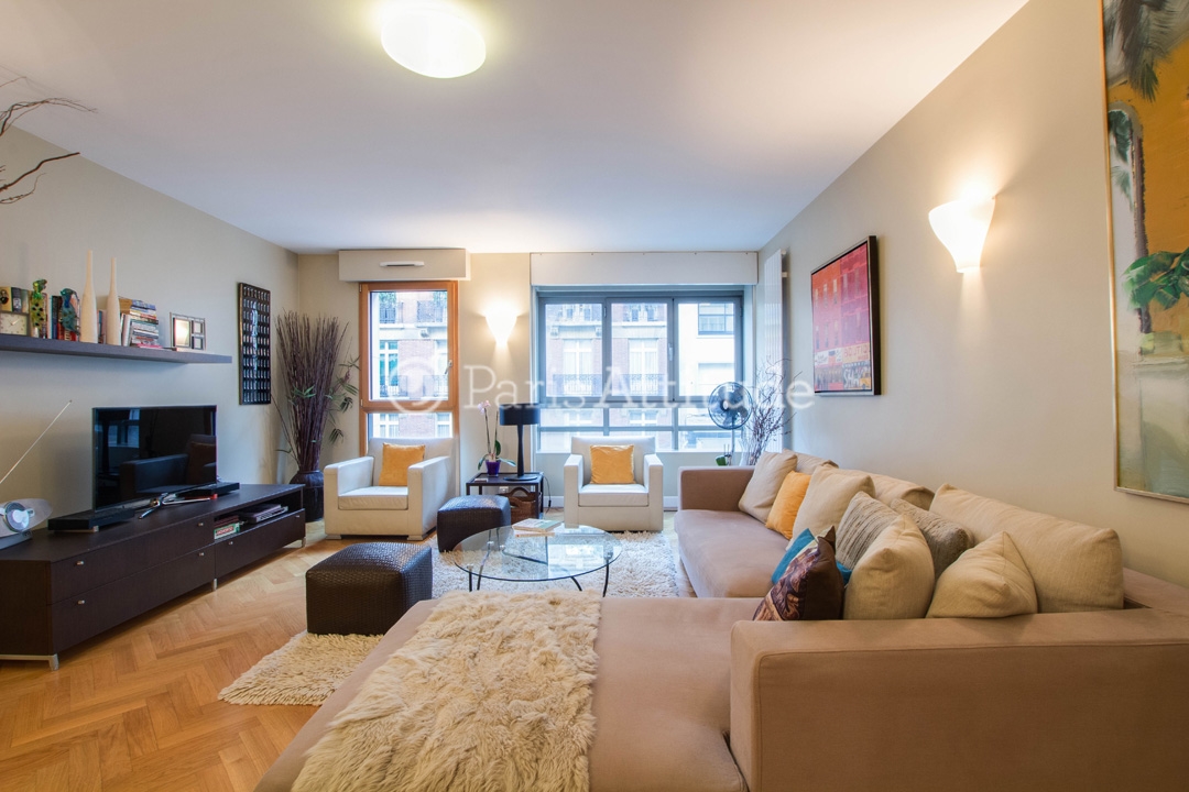 Location Appartement meublé 2 Chambres - 100m² - Passy - Paris